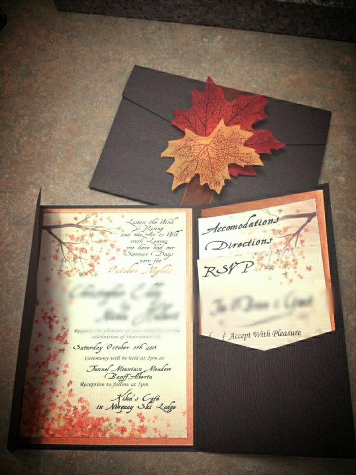 Invitation de mariage Feuilles d'automne décoration romantique et nostalgique et délicieux