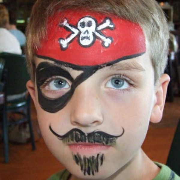 ماكياج القراصنة - صورة لافتة للنظر جدا