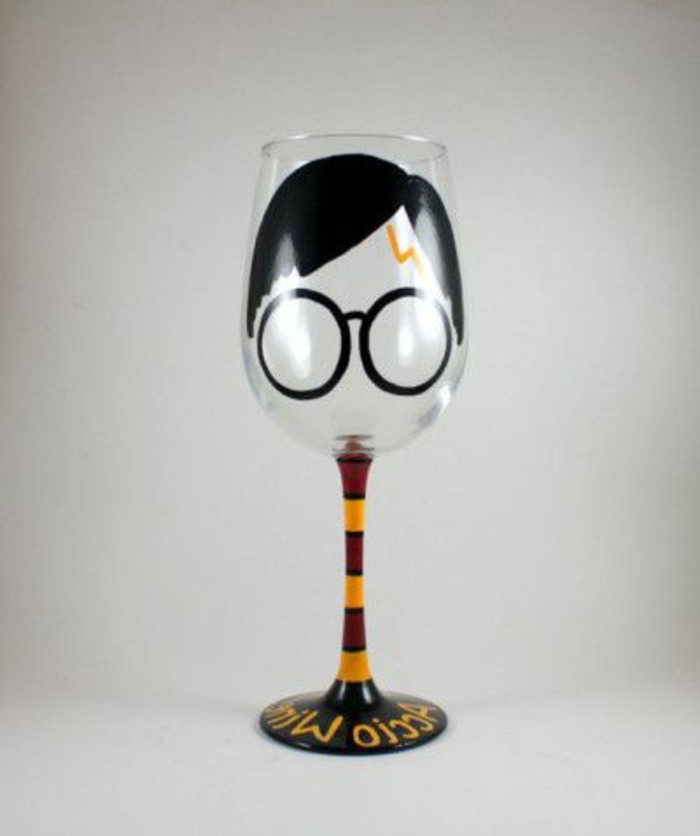 不寻常的生日礼物 - 一 - 哈利·波特酒杯
