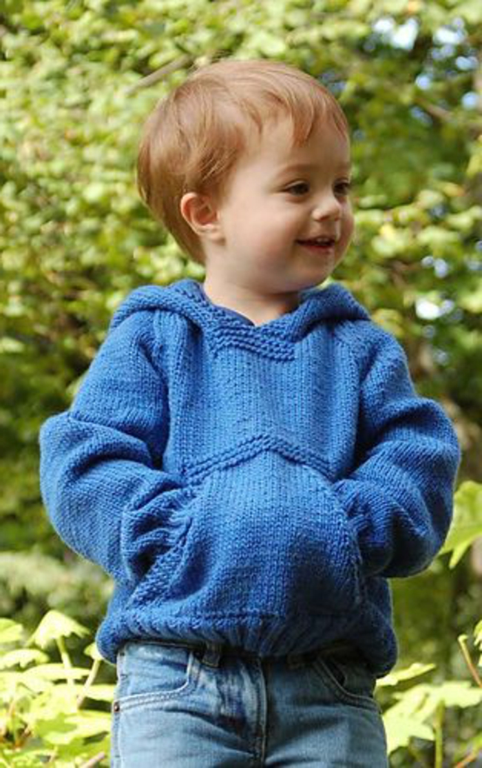 Μωρό πουλόβερ δεμένη μπλε και στιβαρό