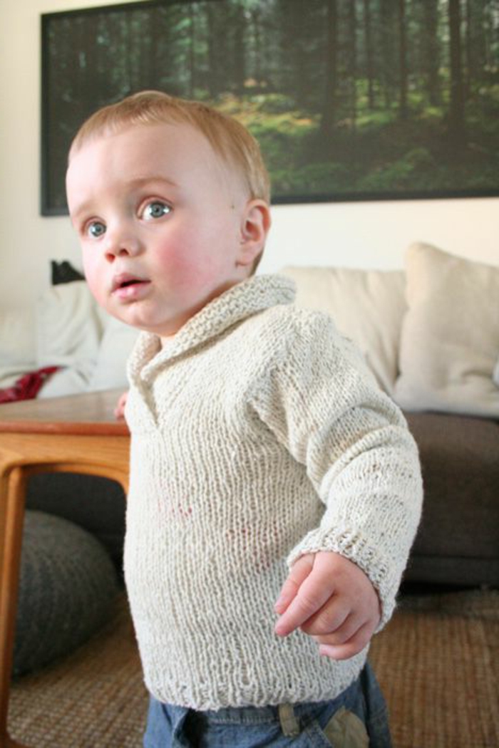 Μωρό πουλόβερ-δεμένη-λευκό-για-μικρές