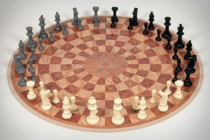 लोकप्रिय बोर्ड खेल शतरंज-दर-तीन लोग