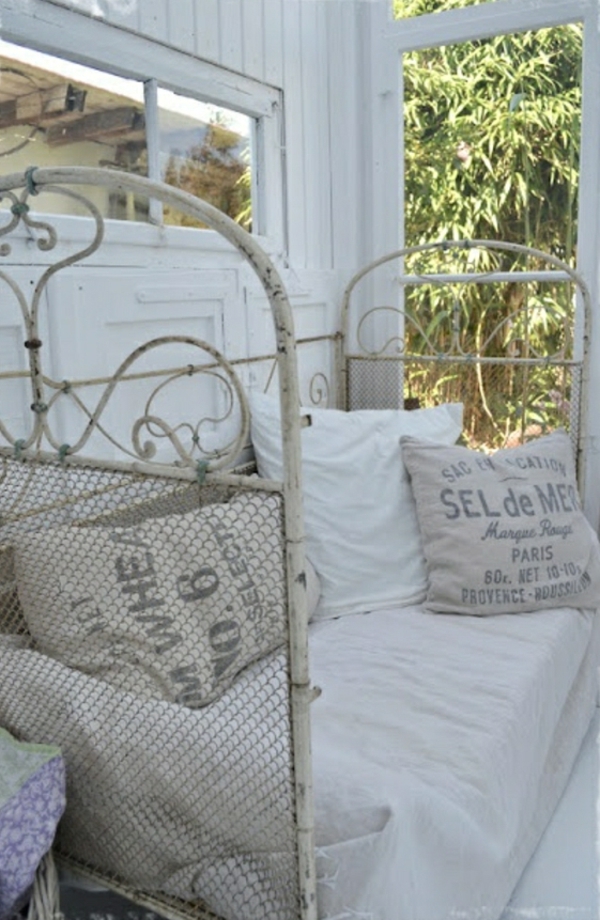 Ágy-on-the-veranda párna természetes fehér