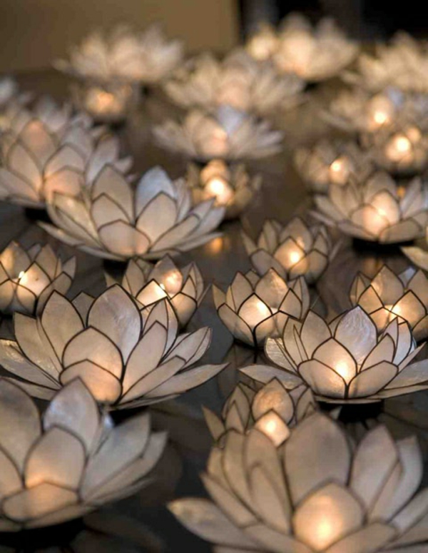 נר פרח קישוט קולר-גדול-שולחן עם נרות