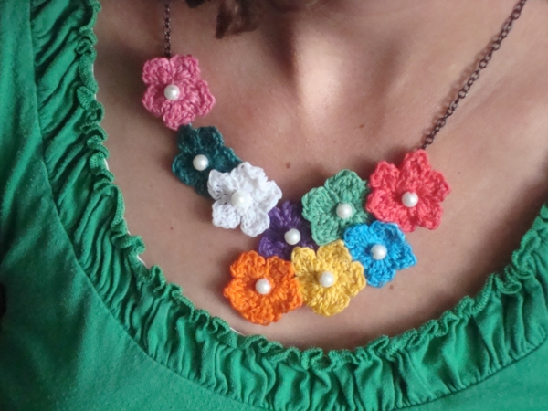 Crochet floret - שרשרת יהלומים יפה