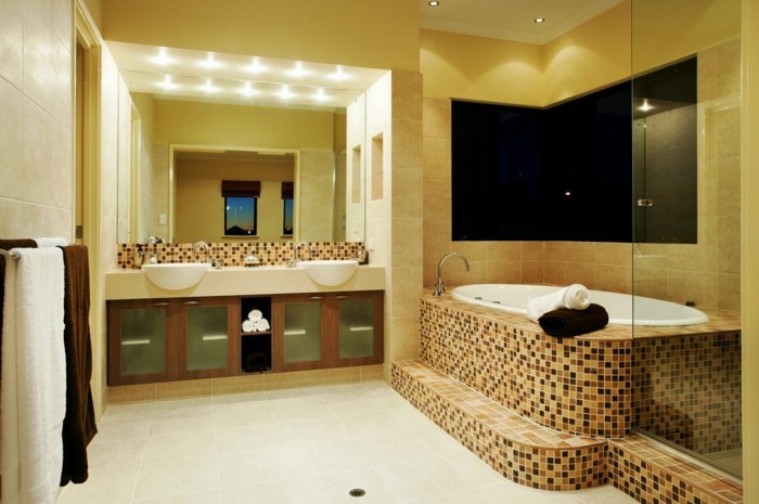 设计的浴室，在褐色