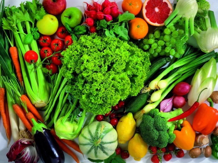 דטוקסיפיקציה-ירקות-סלרי-שומר-ברוקולי-ירוק סלט-פפריקה גמילה