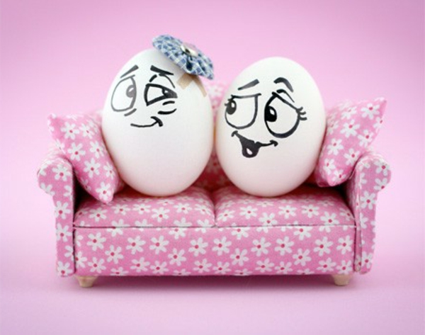 Huevos par de imágenes-on-huevo-pintura de color rosa