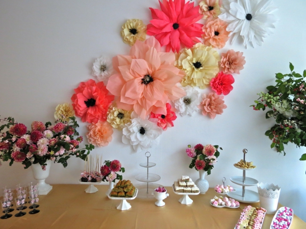 Festival de decoración con flores de papel-redimensionadas