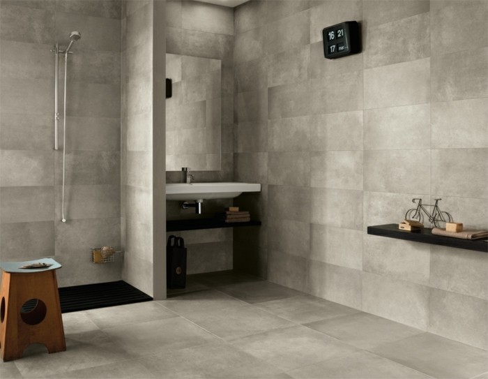 瓷砖意大利的小浴室