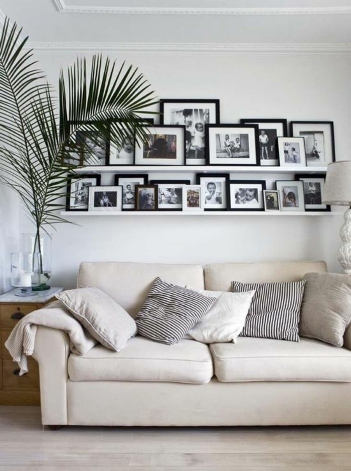 Foto de la pared de decisiones en sí sofá