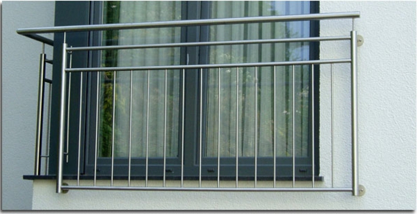 栏杆接一个的阳台不锈钢