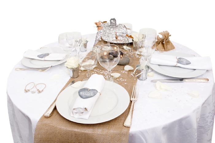Esküvői asztaldísz bézs