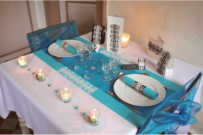 Esküvői asztaldísz négy gyertya-világoskék
