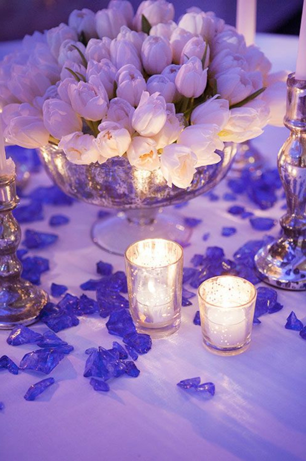 Hochzeitsdeko-Purple-kattaukseen tulppaania