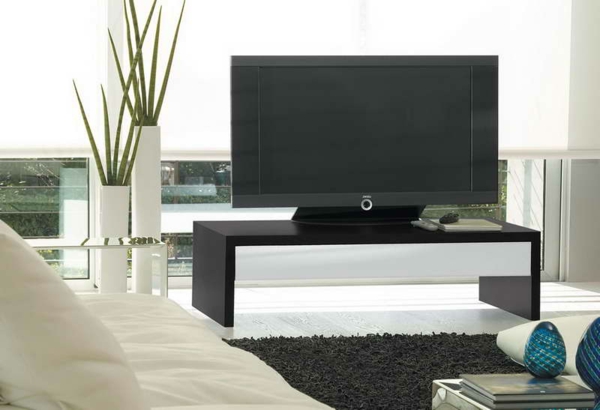 Meubles en TV IKEA TV Tisch.-de-bois-en-couleur foncée