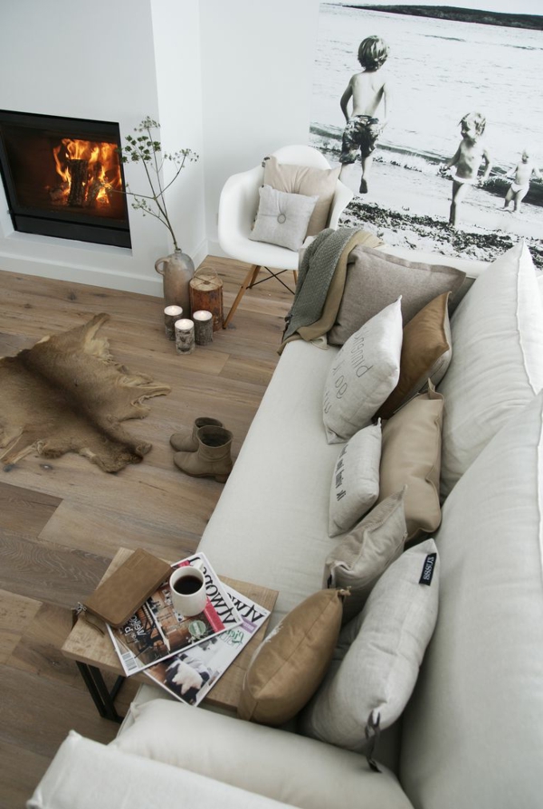 内饰的设计思路地板 - 从木材真皮沙发，地毯