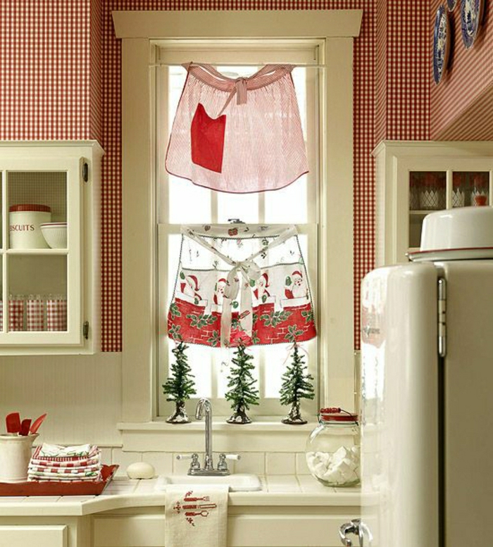 Κουζίνα-χώρα-στυλ Χριστουγεννιάτικη διακόσμηση μικρό παράθυρο ποδιές Κουρτίνες