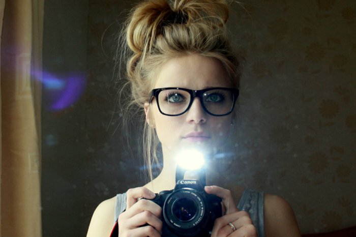 Filles lunettes nerd-caméra-taille basse de style