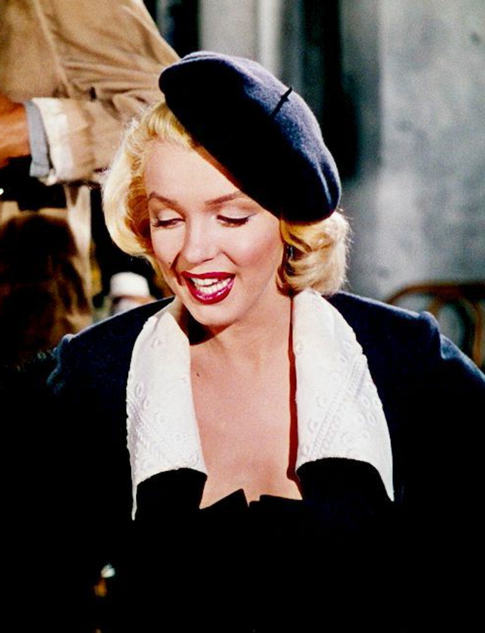 Marilyn Monroe Los caballeros las prefieren rubias-1953-foto-negro-sombrero