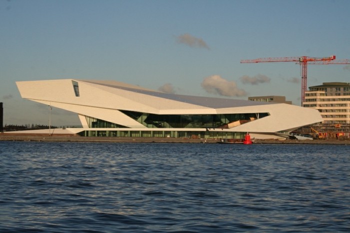 Moderni arkkitehtuuri ominaisuudet-on-Sea