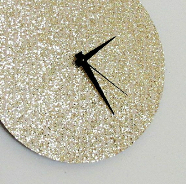 horloge avec super beau mur moderne briller und_viel design