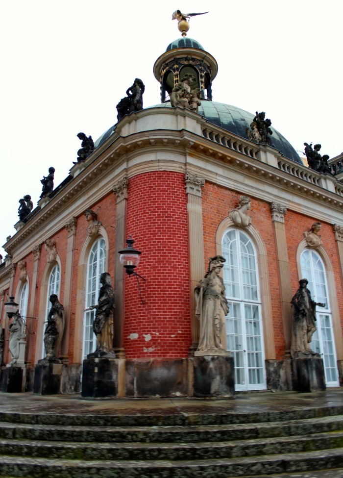 Uusi-Palais-Potsdam-Saksa-barokki-tilassa Oman-arkkitehtuuri
