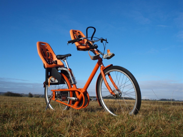 橙色自行车座儿，现代实用型