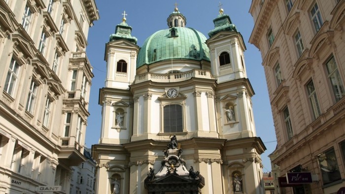 Pyhän Pietarin kirkko-in-Wien -Itävalta-barokki-Unique-arkkitehtuuri