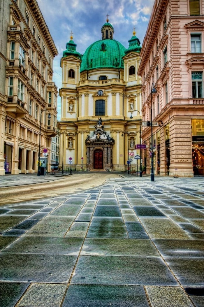 Pyhän Pietarin kirkko-in-Wien -Itävalta-Unique-barokkiarkkitehtuurista