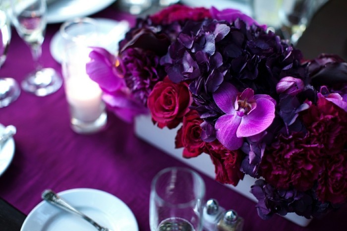 الزهور رومانسية-تزيين مع الأرجواني