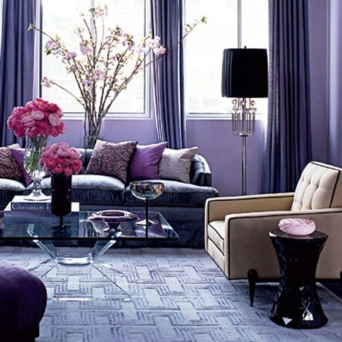 Gyönyörű hálószoba ötletek lila párna