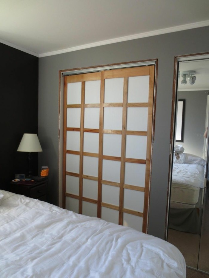 הזזה עץ-עצמו-build-in-חדר שינה בסגנון יפני