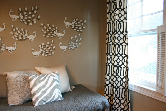 וילון גרפי קיר צבע קפוצ'ינו פיקוק מדבקות חלון בקיר חדר השינה
