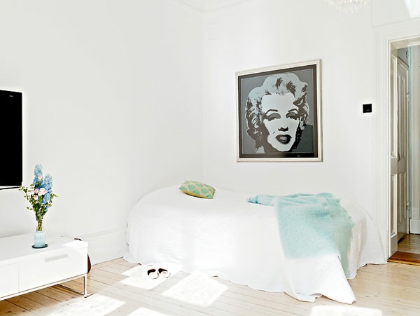 卧室设计，在斯堪的纳维亚风格，Merilyn梦露图像上墙式