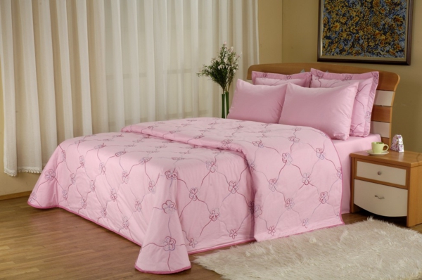 Спалня в розово Sheets