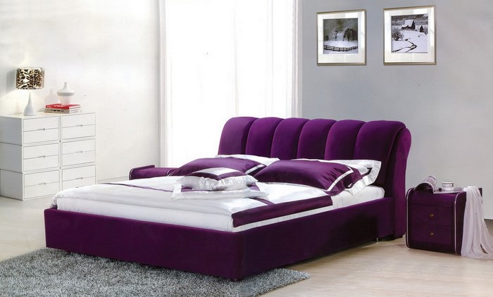 Makuuhuone-violetti-A-hätkähdyttävä lähetys