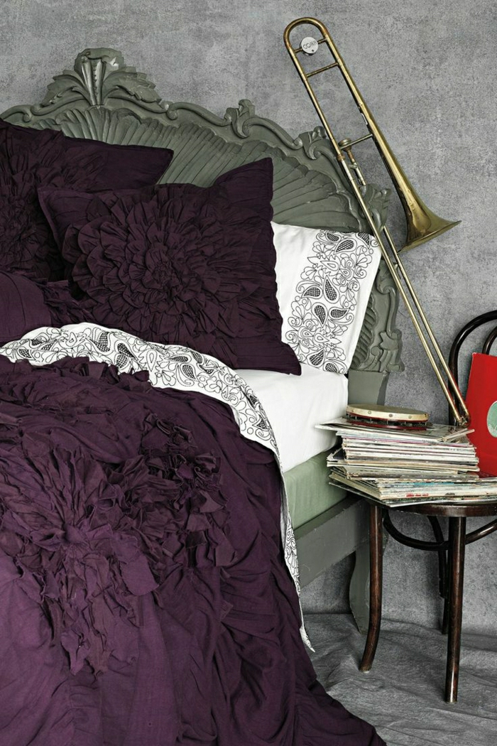 Ropa de cama de dormitorio cama de la vendimia Hoja Silla púrpura música trombón-pandereta