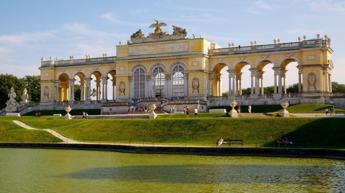 ملامح قلعة شونبرون فيينا-النمسا-فريد-العمارة الباروكية