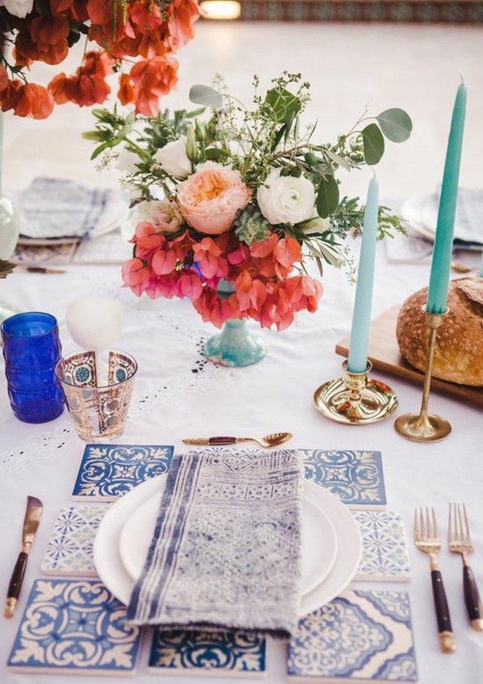 mesa veraniega decoración-con-frescas-flores
