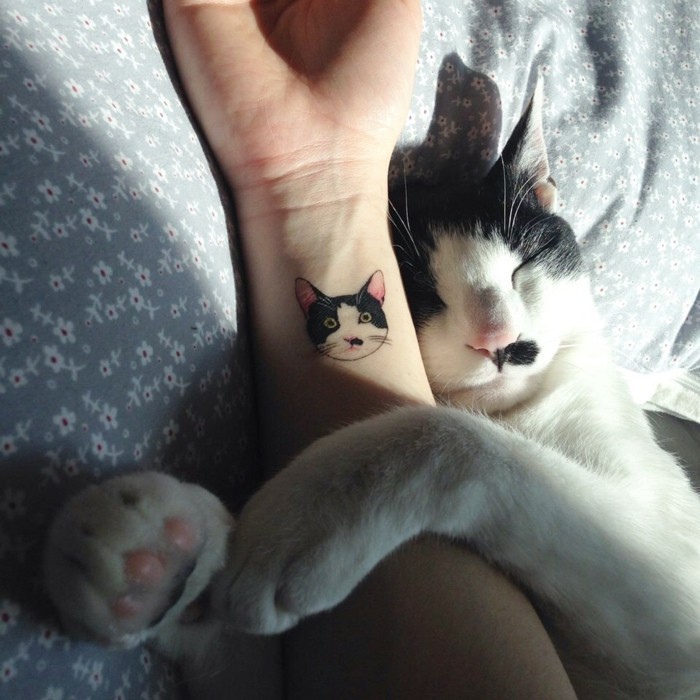 纹身女性猫酷纹身理念手腕纹身