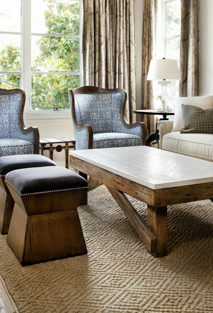 departamento de Texas sala de estar con estilo aristocrático-silla de mesa de café-con-heces