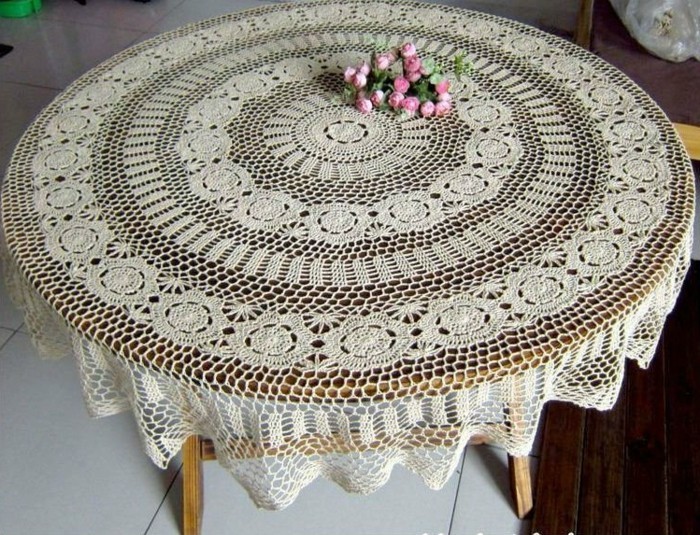 crochet-pour-old table Nappe