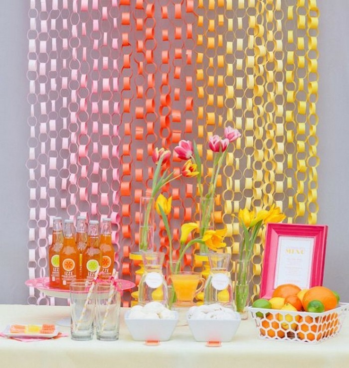 Asztali dekoráció tavaszi-bádogos-nagyon-színes