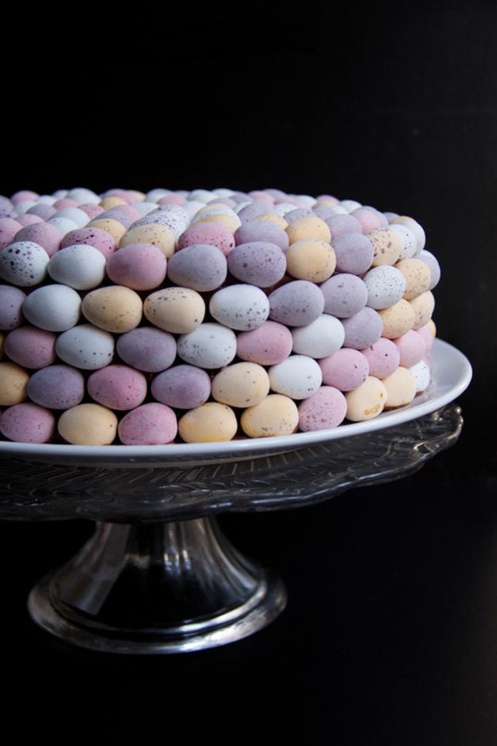עוגה, עוגה, ביצים צבעוניות, בצבעים, פסטל, על, כוס, עוגה, לעמוד