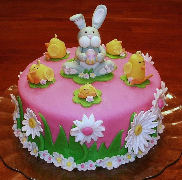 用软糖复活节蛋糕复活节兔子和小鸡