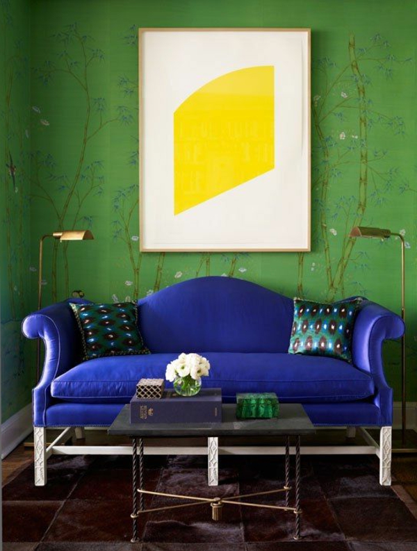 De pared a verde sofá de color azul