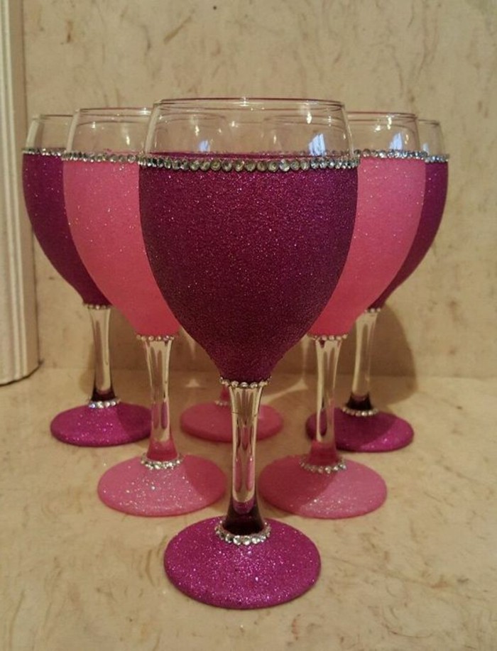वाइन ग्लास-आकर्षक के साथ सजावट ज्यादा चमक पत्थर