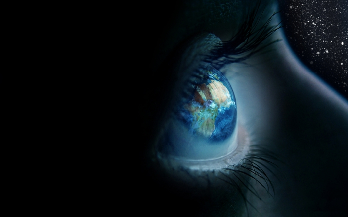 silmän väri tarkoittaa silmiä, jotka ovat ovelta sielulle riippumatonta maailmaa kosmoksen universumia