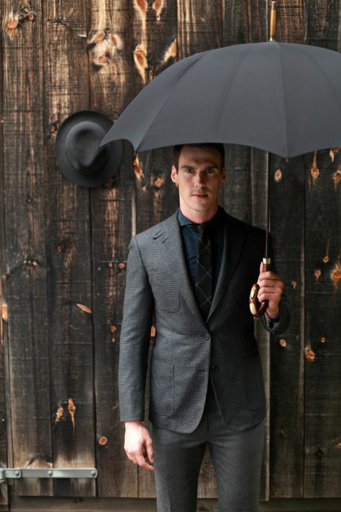 fantaisie-parapluies-élégantes homme en costume